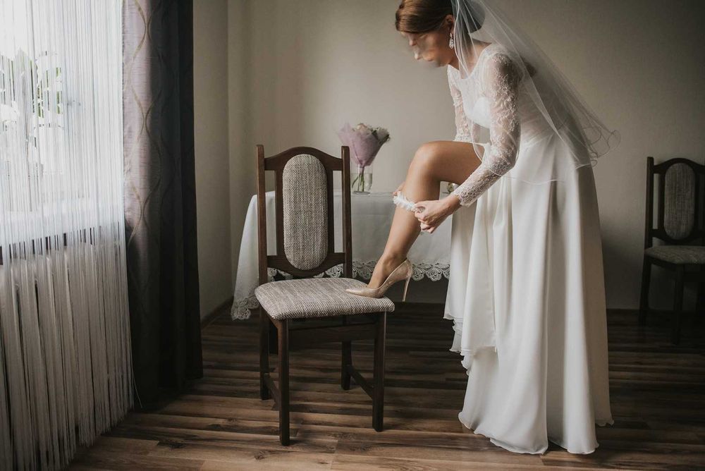 suknia ślubna rozmiar s, zwiewna, kolor śmietanka