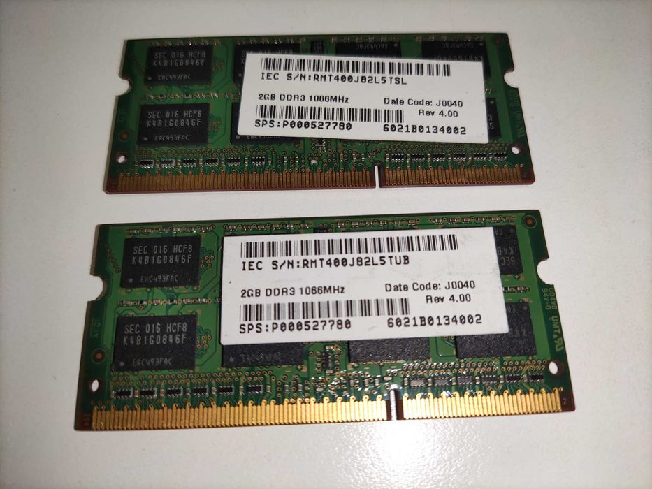 2 Memórias Samsung M471B5673FH0-CF8 2GB DDR3  204 pins SO-DIMM 2GB+2GB