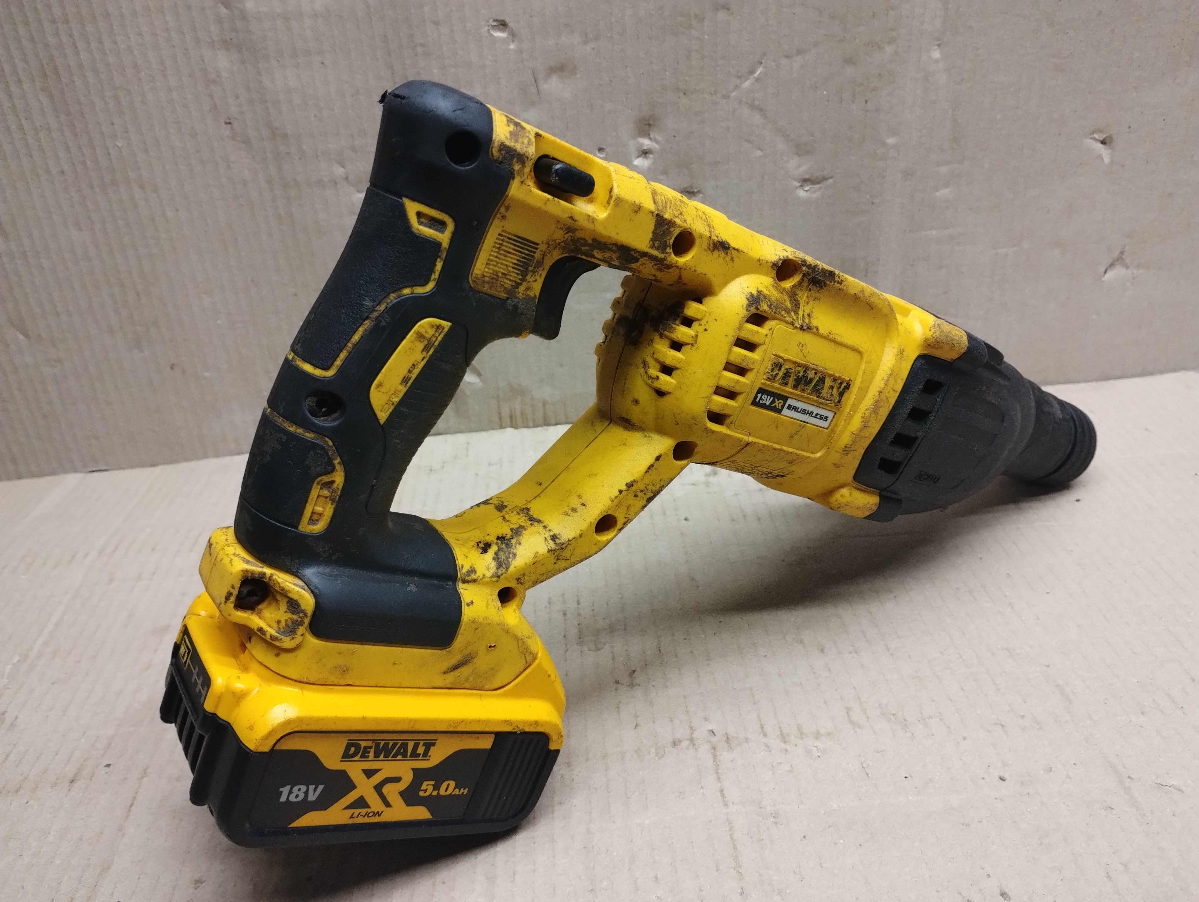 DeWalt DCH133 Młotowiertarka Udarowa 3Funk Brushless 2,6J 18V 5.0Ah