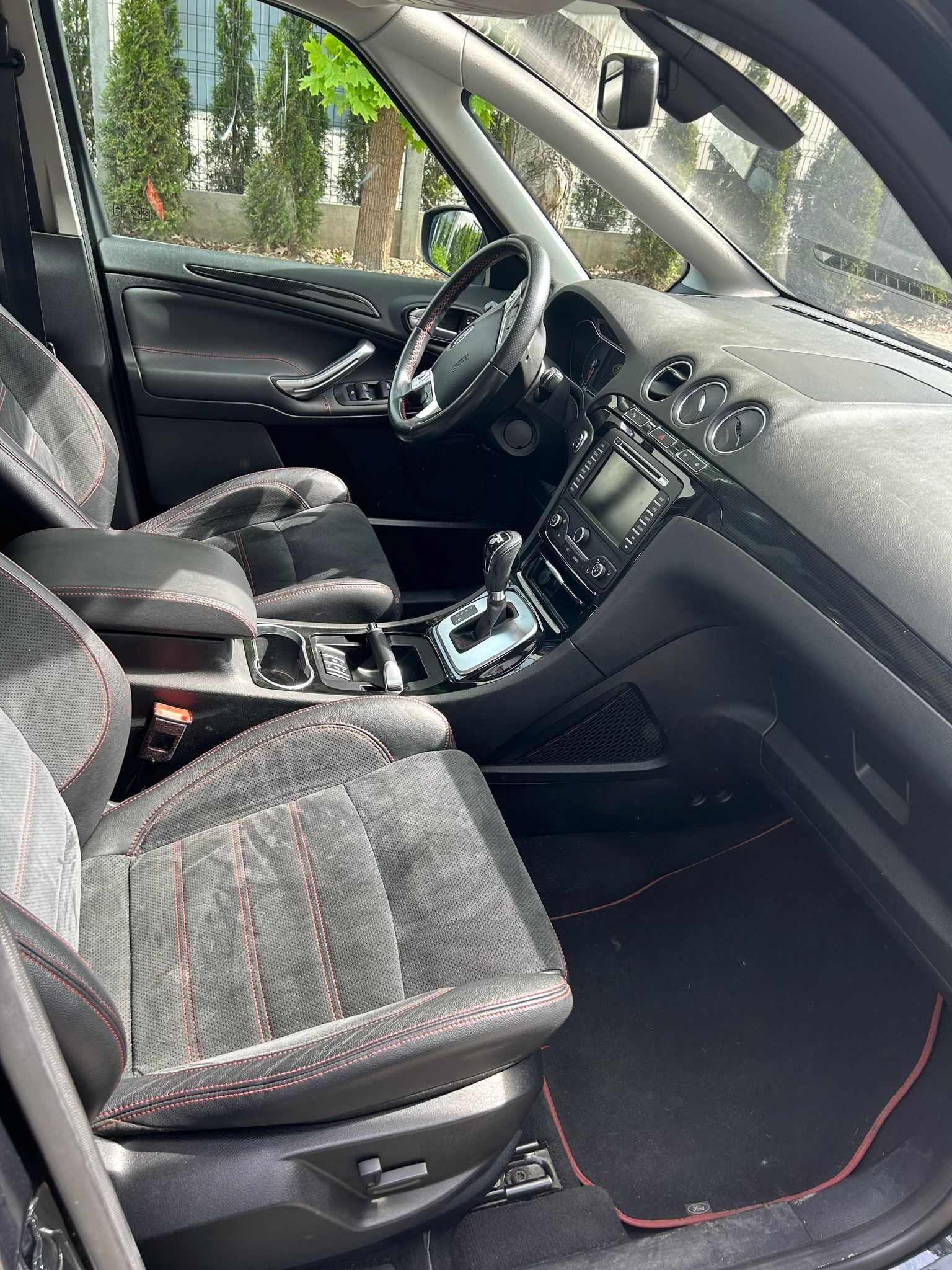 Ford S-Max 2.0 EcoBoost Titanium
