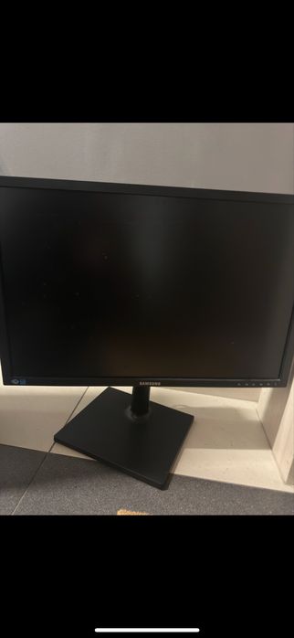 Monitor Smasung 22 cale