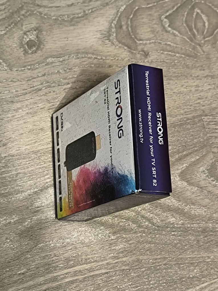 Спутниковый HD тюнер-ресивер, Strong dvb-T2 SRT 82 , новые.