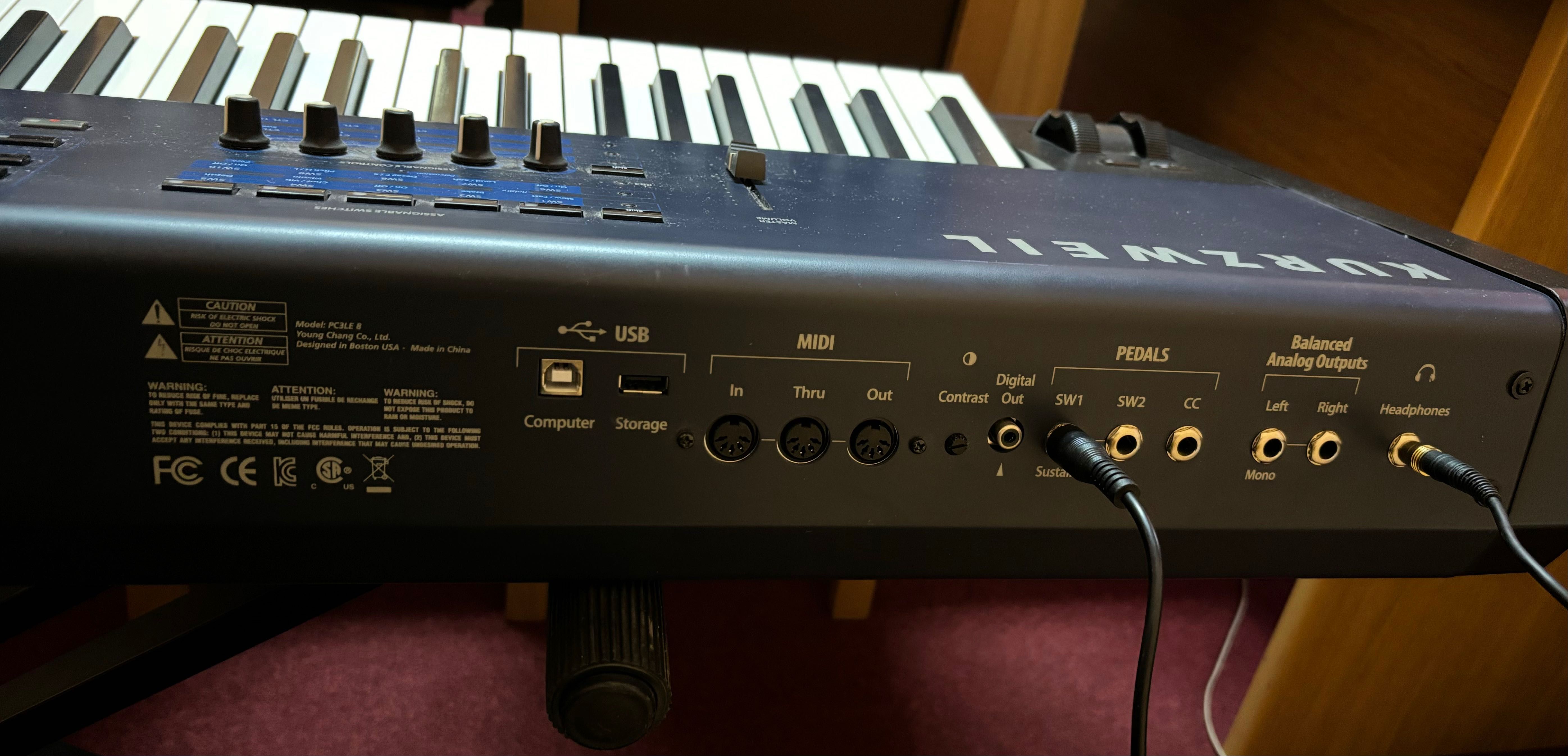 Syntezator KURZWEIL PC3LE8