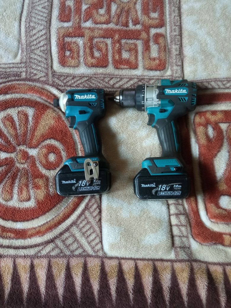 Makita Xph 14, Makita Xdt 16 та два акумулятора 3А.