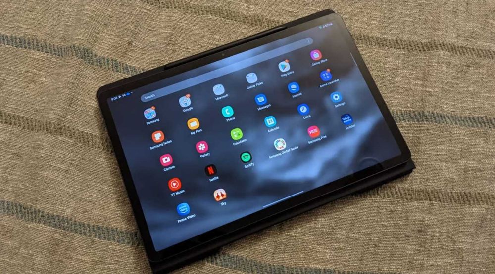 Планшет-телефон з клавіатурою Samsung Galaxy Tablet Slim 11"