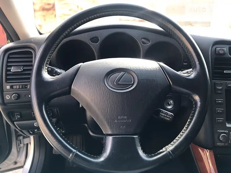 2000 Lexus GS 300. 226K пробіг.