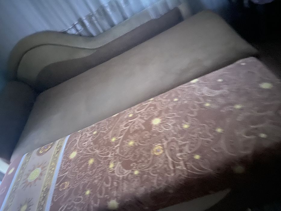 Диван розкладний .