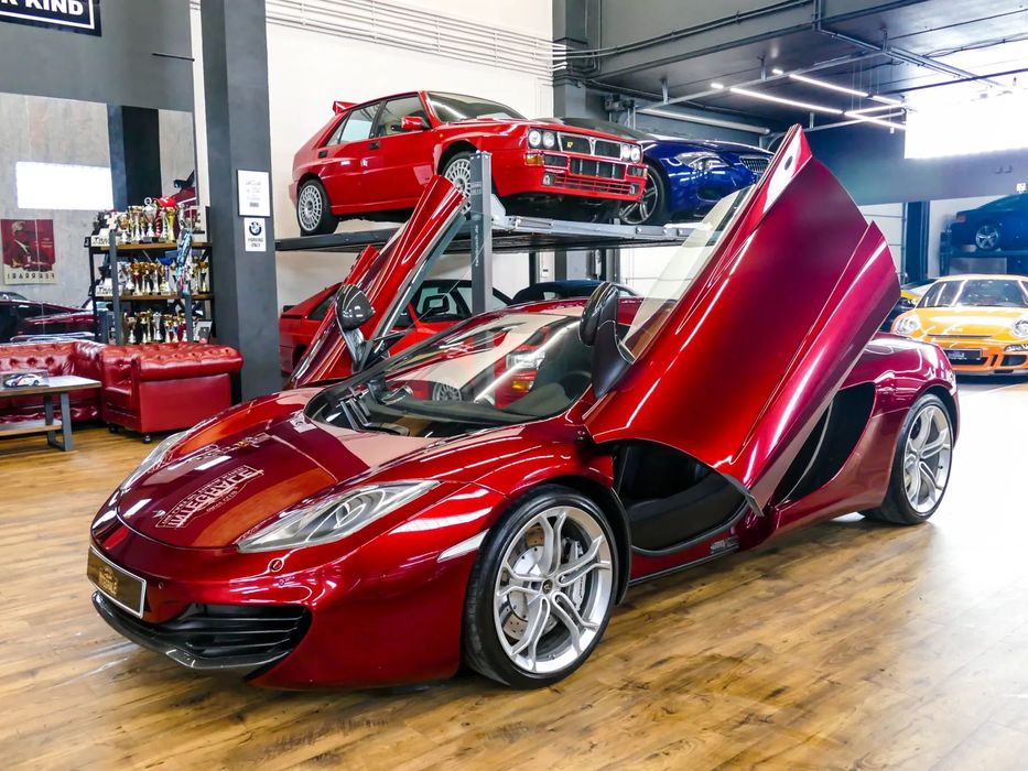 McLaren MP4-12C 1 of 3400, Volcano Red Metallic, Meridian, Carbon, VAT23%