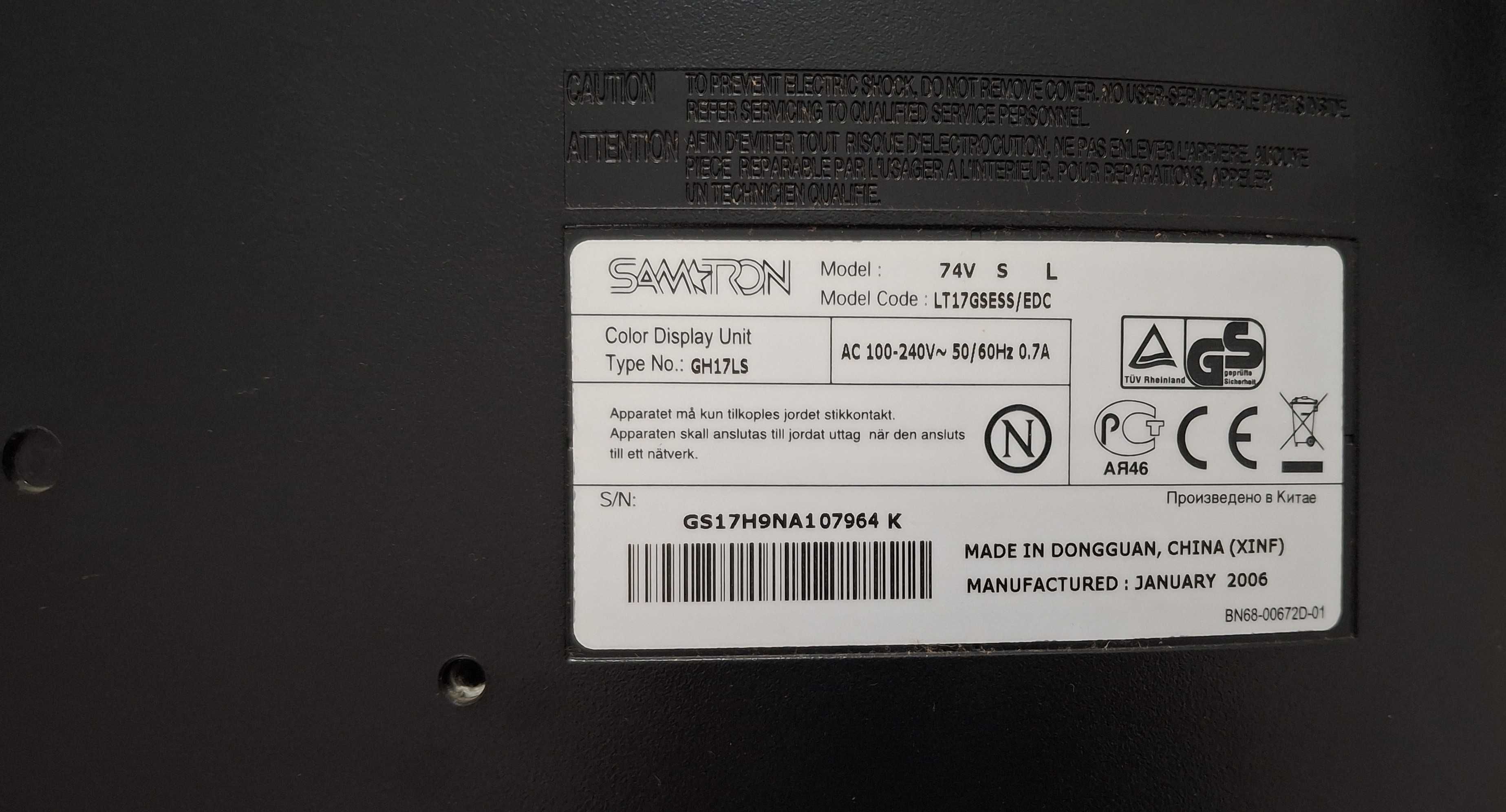 Monitor - Samtrom GH17LS - a funcionar