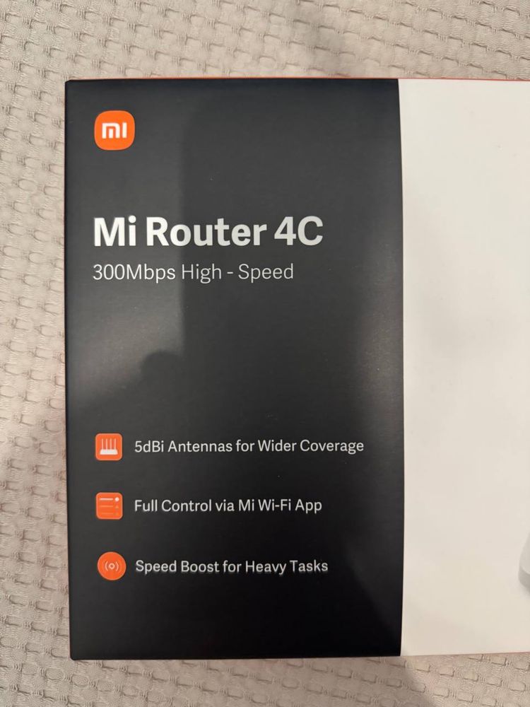 Продам роутер Mi Router 4C