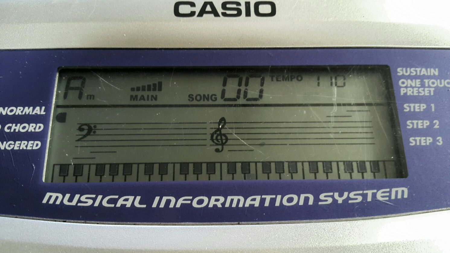Keyboard Casio z MIDI, Ekran, do nauki z małą klawiaturą