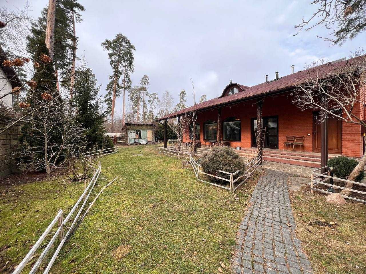 Продаж будинку 130м2, 2 кімнати, 5 соток. Камін. В оточені лісу.ID:672