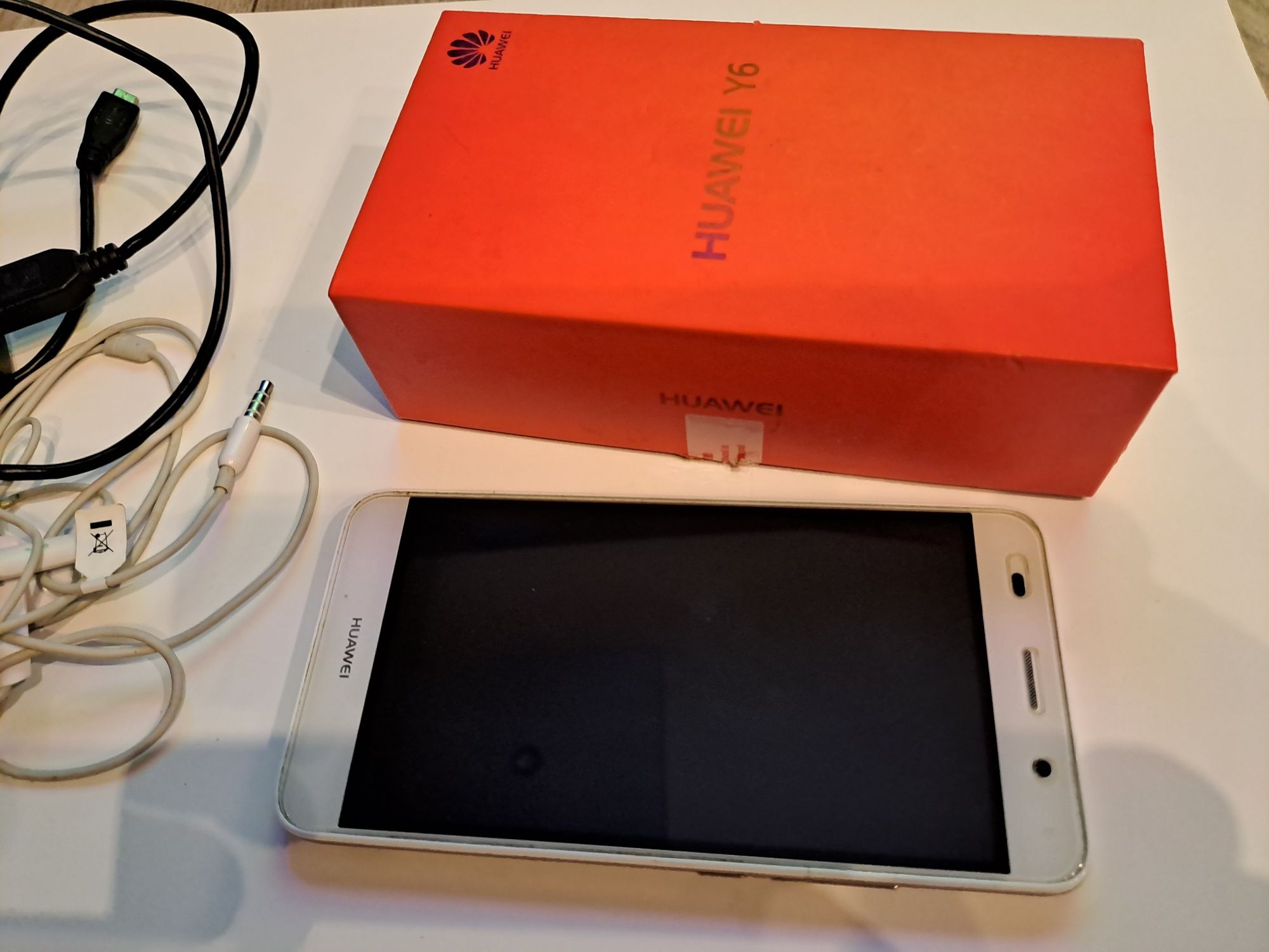 Telefon Huawei Y6