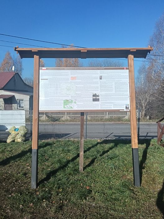 Tablice stelaże informacyjne