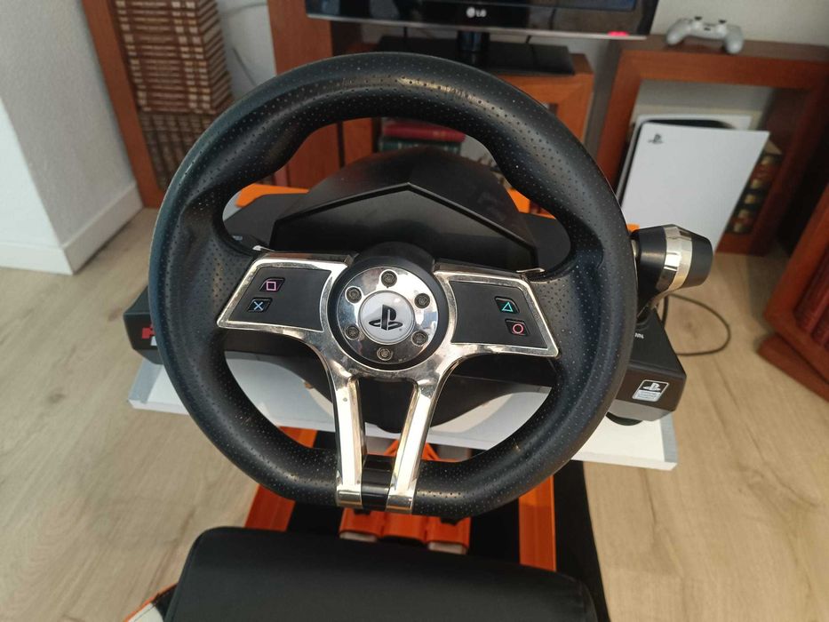 Volante + Pedais para PS3/PS4