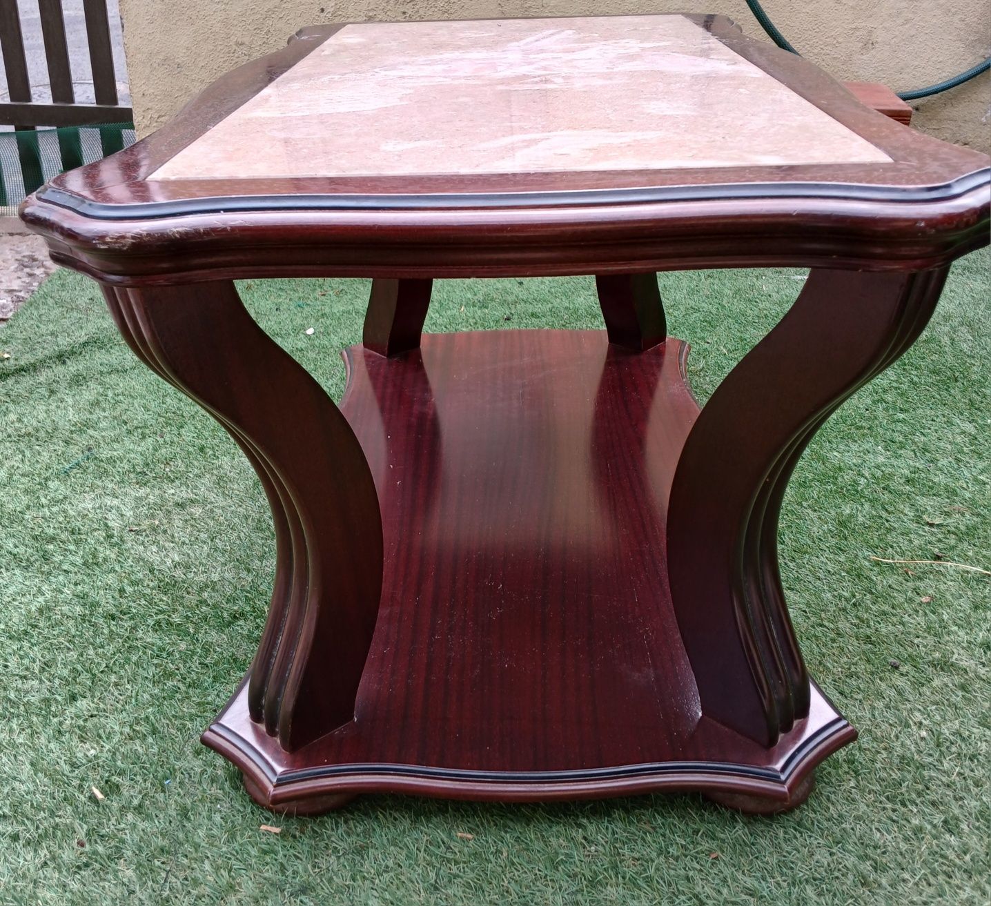 Mesa de centro em mogno