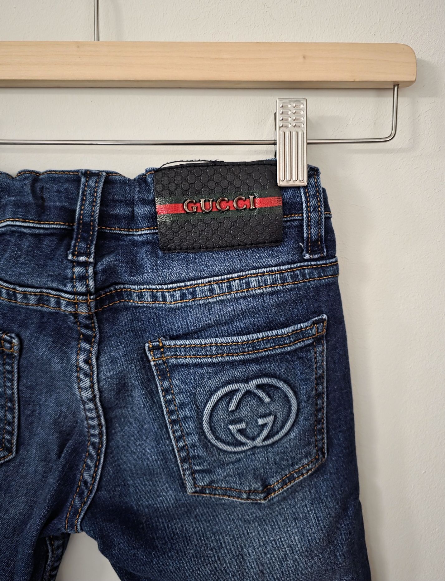 Gucci jeansy dziecięce z dziurami 9 lat 134 cm
