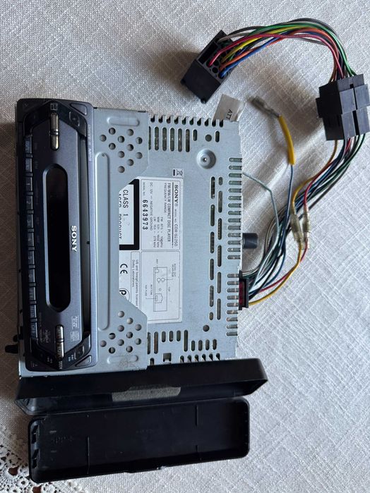 Radio CD Sony  do auta CDX-S2250 + mp3