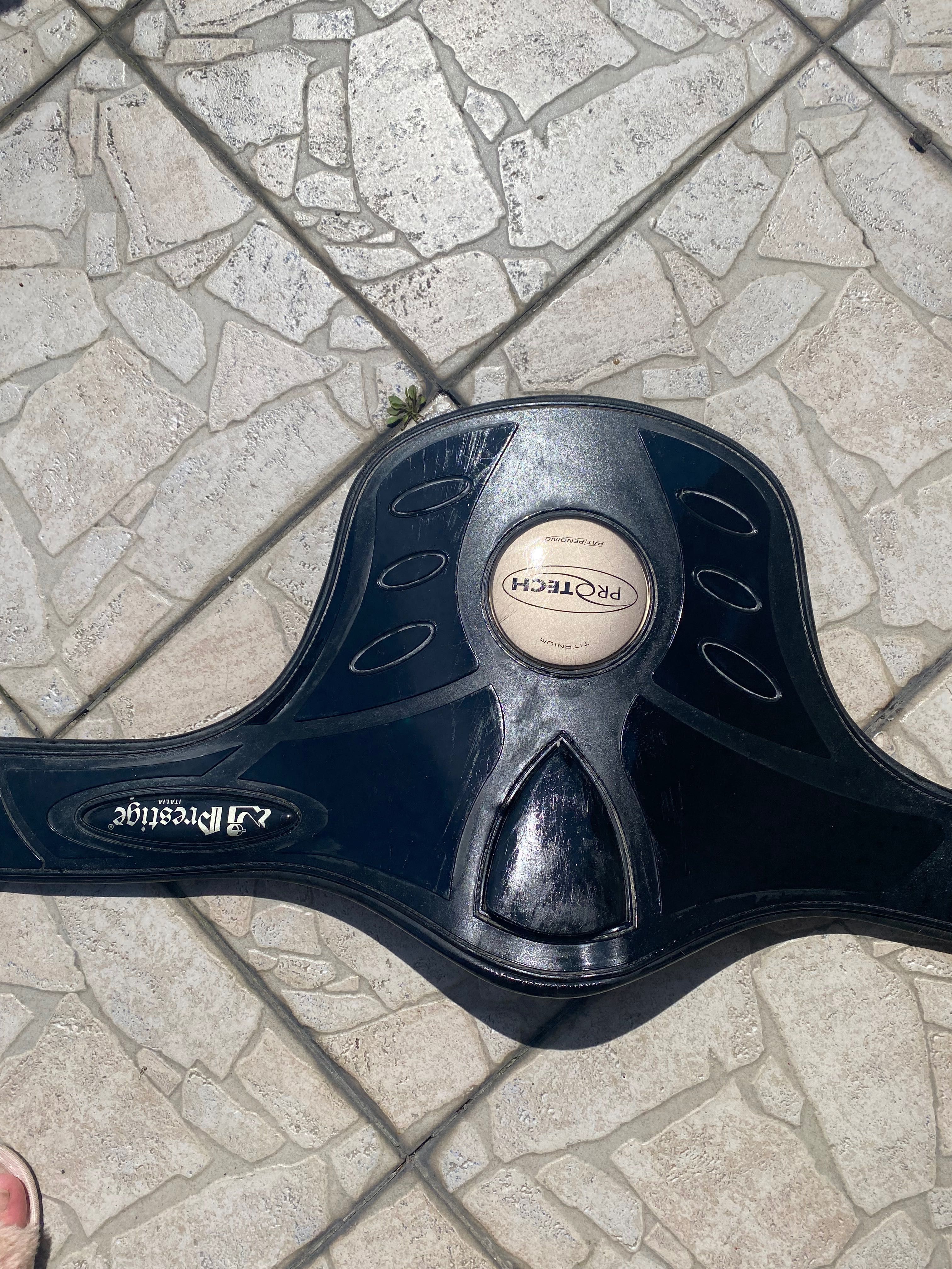 Popręg z fartuchem skokowy prestige pro-tech