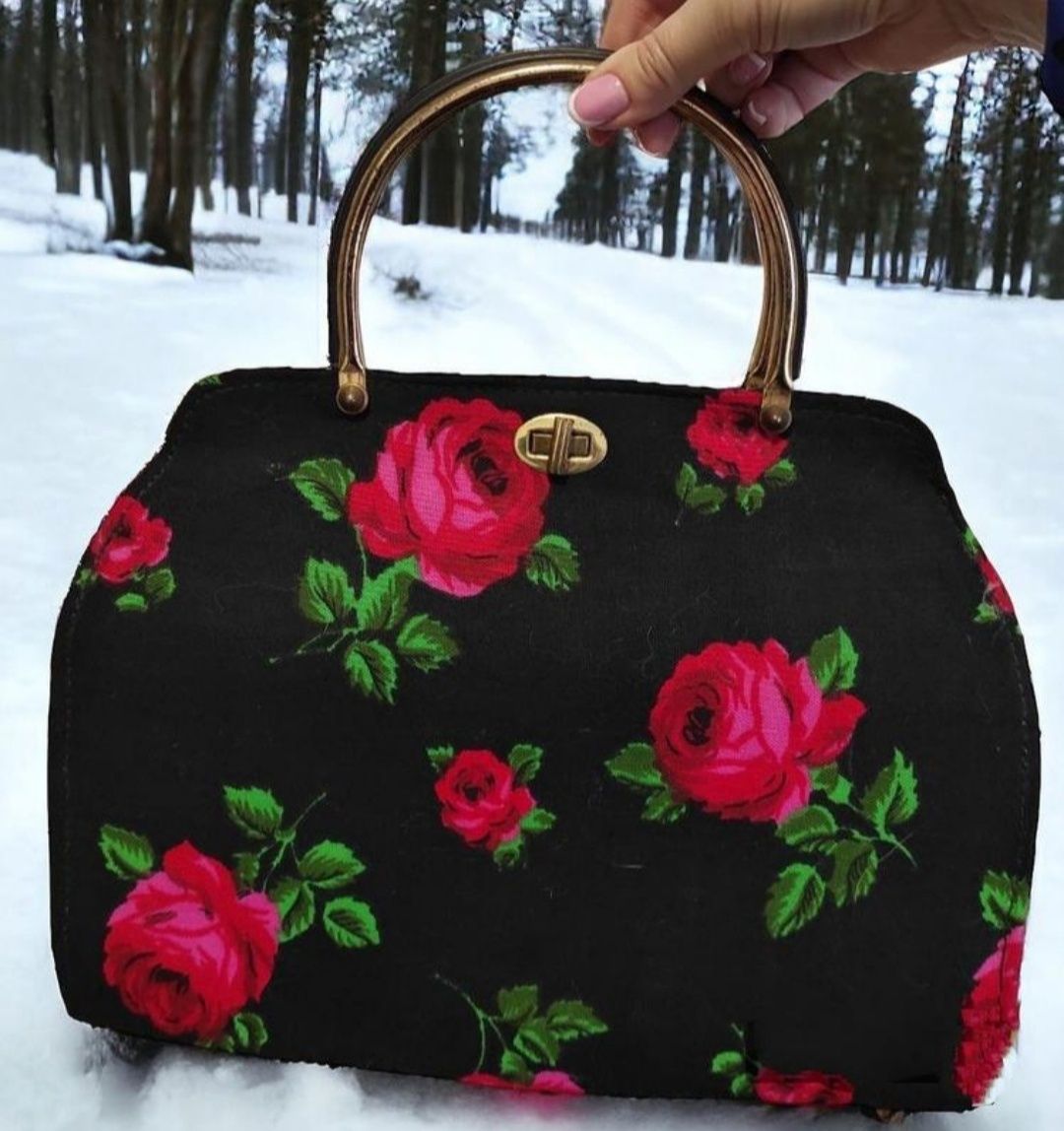 Стильная текстильная сумка, сумочка с шикарным принтом цветов на черно
