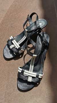 Skórzane sandałki 40 Pia Corsini
