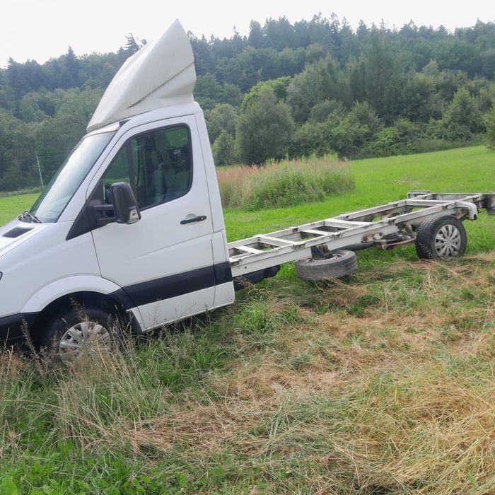 Mecedes, rama pod zabudowę, pomoc drogową.