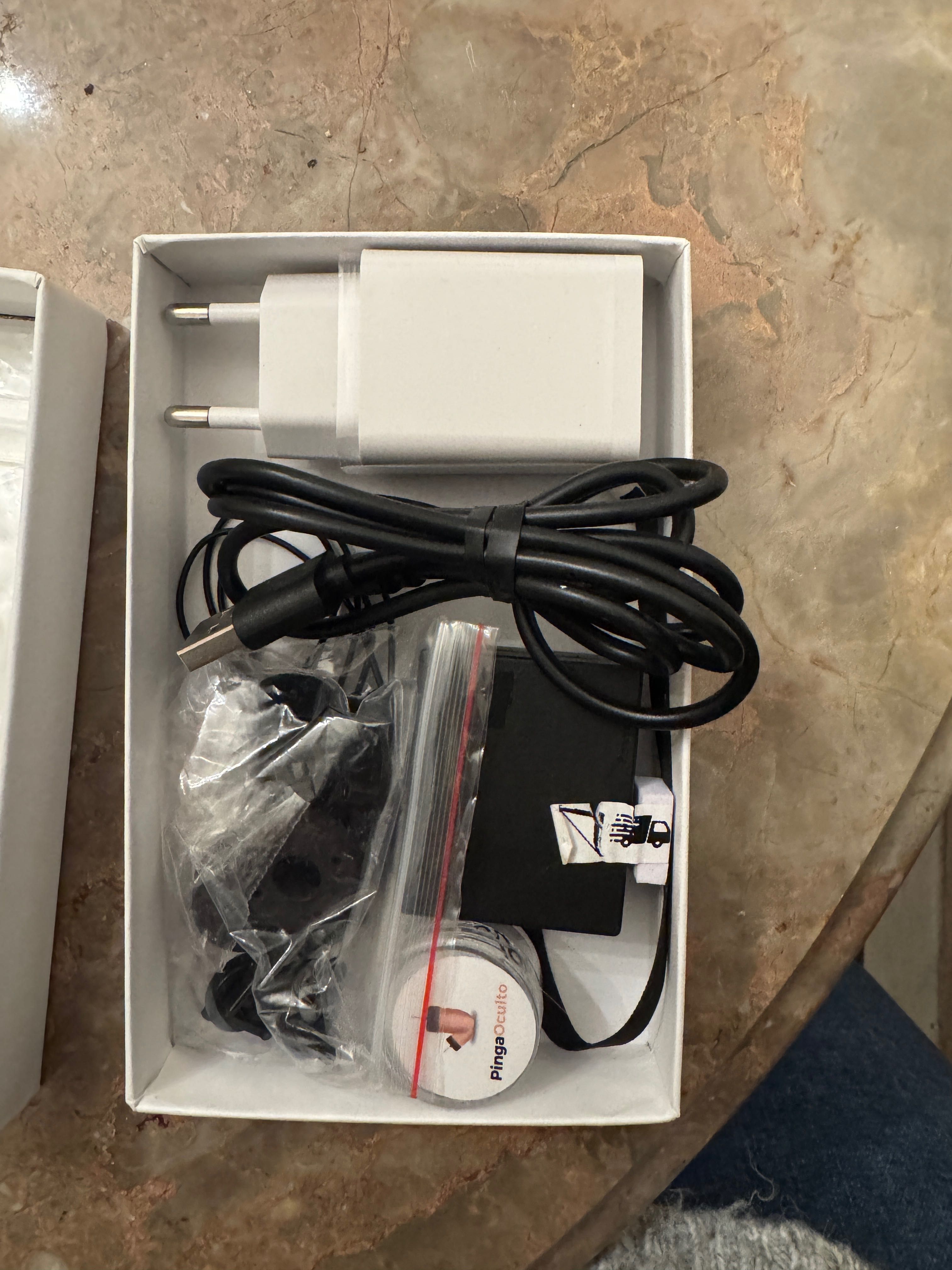 Câmera espiã escondida Wifi Pro para exames