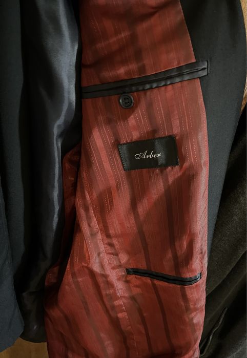 Чоловічий костюм Arber