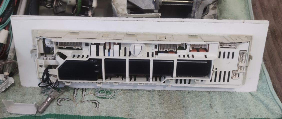 Продам запчастини до пральної машини Mile W162 WivaStar100