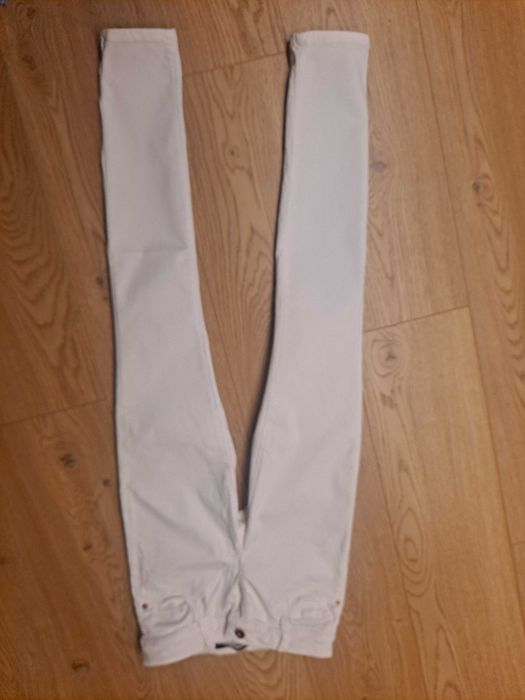 Massimo dutti białe spodnie