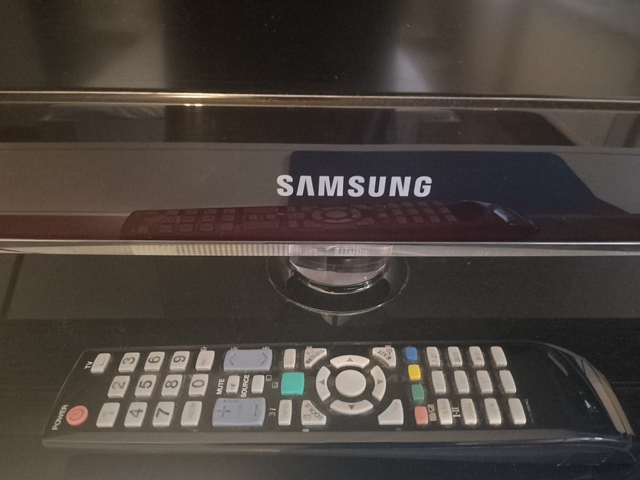 Telewizor Samsung 37"