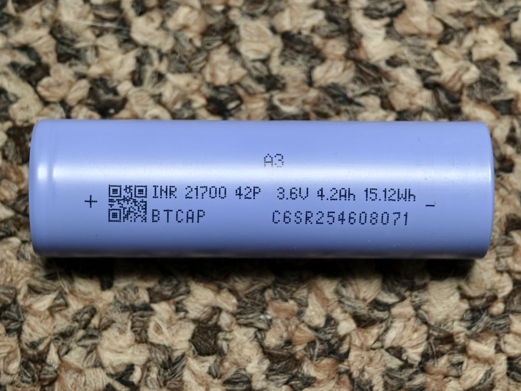 Акумулятор 21700 BTCAP INR42P опір 3-4мОм! Високоток 70А! 4200Ma
