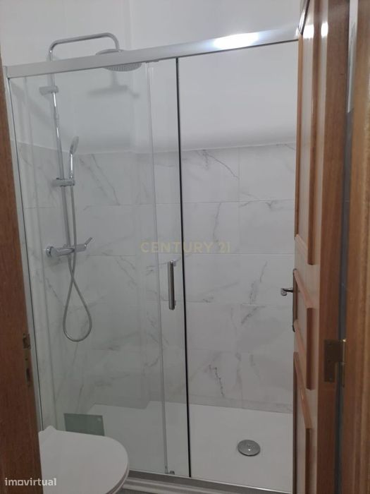 Loja com 98,50 m2 | Habitação ou Loja