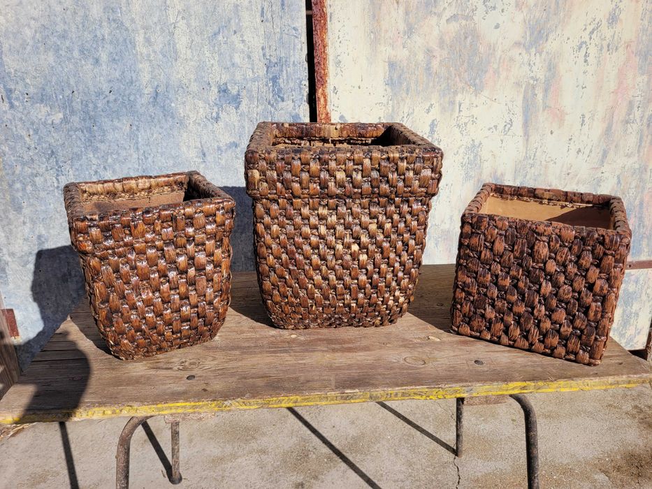 Vasos em vime, conjunto de 3 vasos em vime castanho