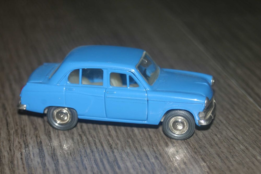 1/43 москвич 403 А7