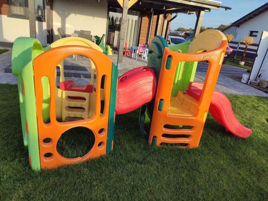 Plac zabaw Little tikes, zjeżdżalnie