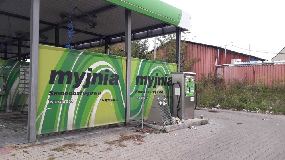 Myjnia samoobsługowa bezdotykowa z 4 stanowiskami