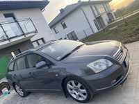 Toyota Avensis T25 2004 / Hak / 147 KM