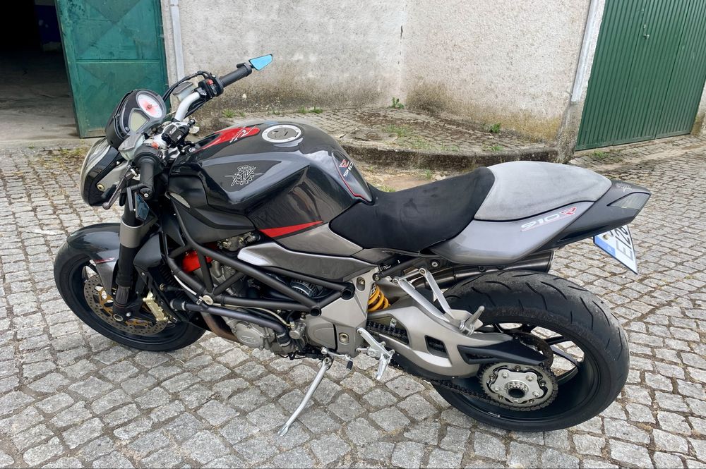MV Agusta Brutale 910R F4