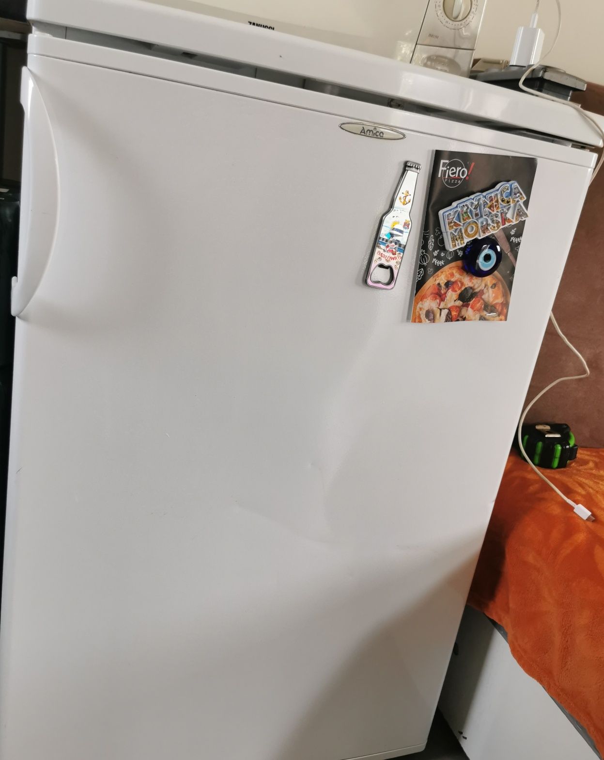 Lodówka podblatowa 85 cm wysokość