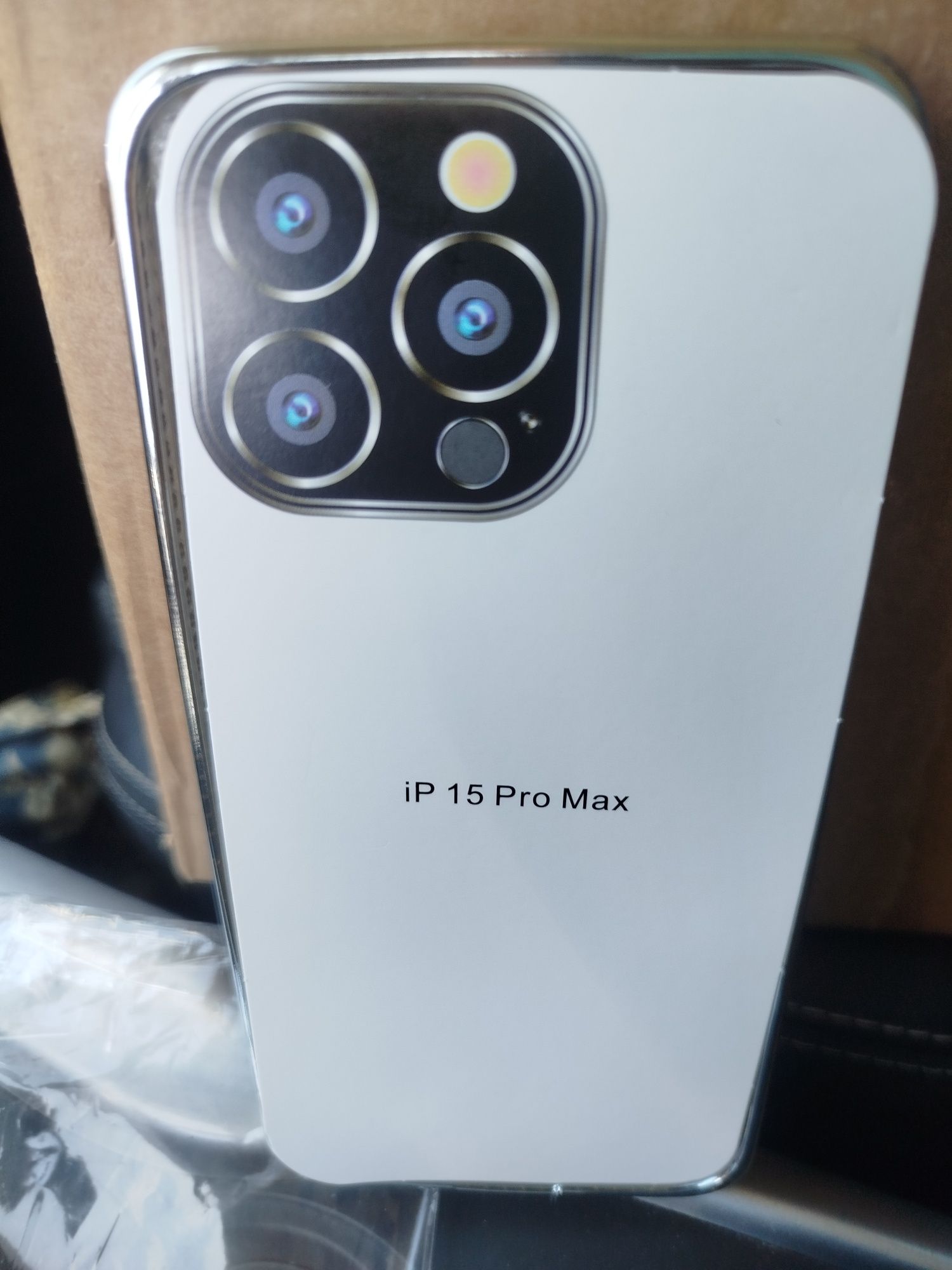 Capa telemóvel IP 15 Pro Max