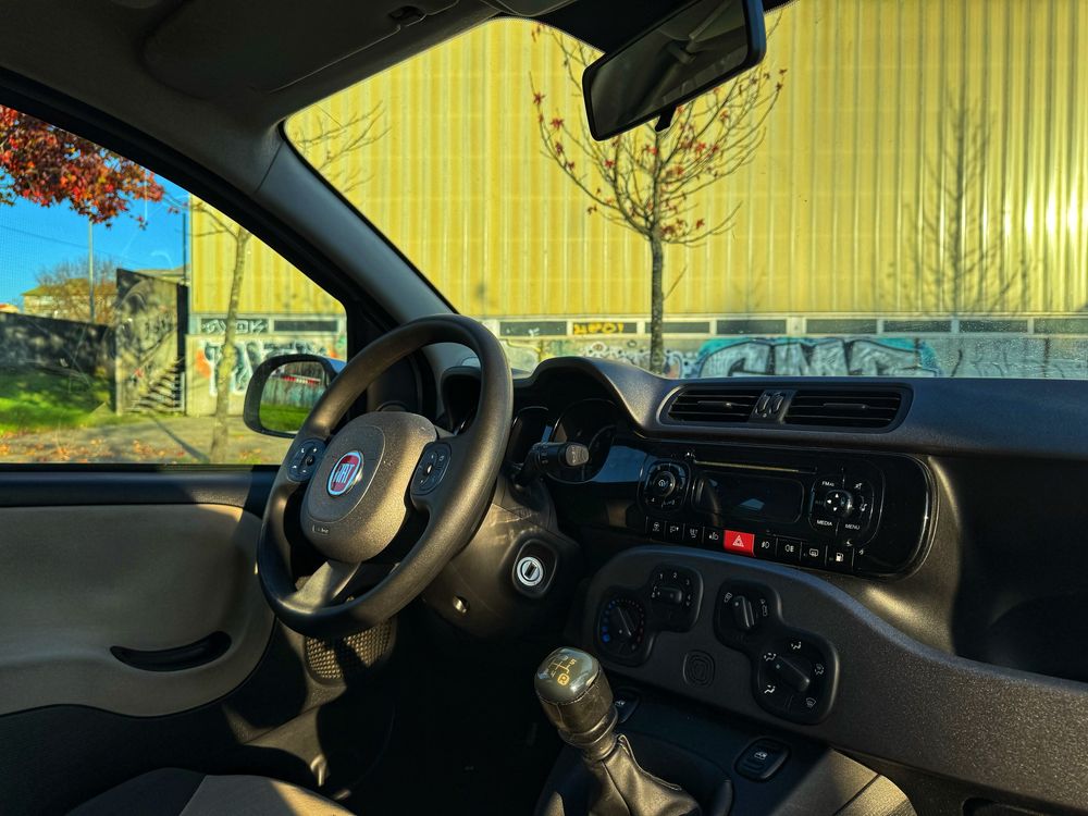 Fiat Panda 1.2 69cv Lounge Bi-Fuel - Desde 80€ Mês