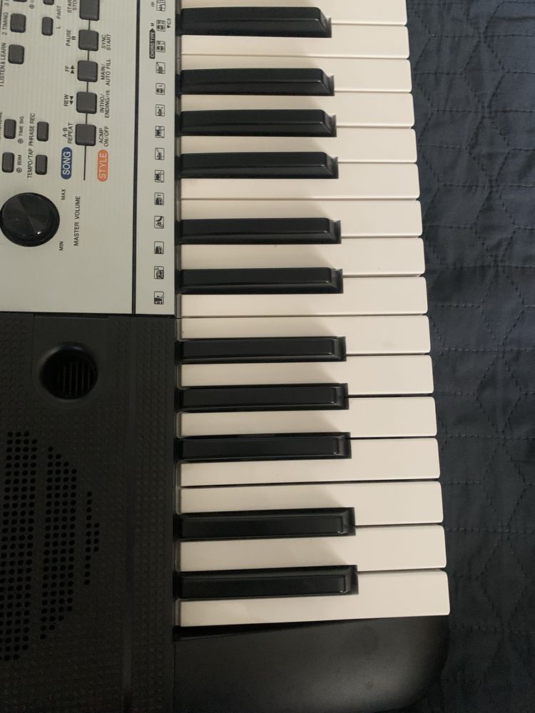 Синтезатор Yamaha YPT-260