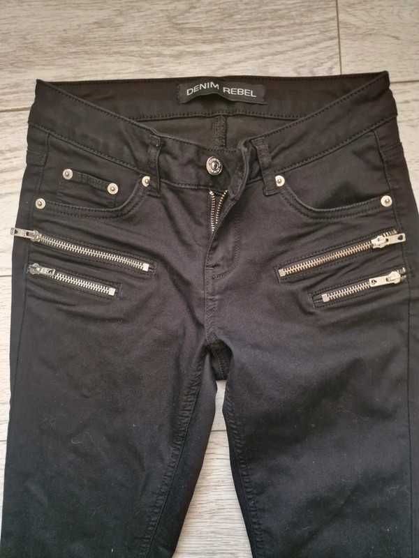Spodnie damskie rurki firmy Denim Rebel Rozmiar 36