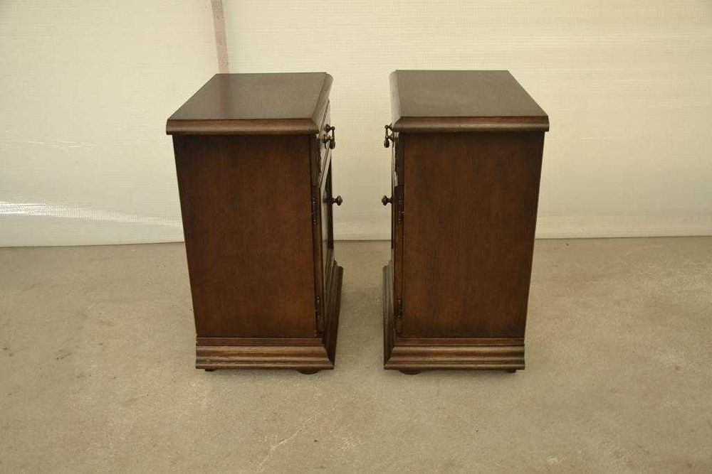 stylowe szafki nocne komplet szafek