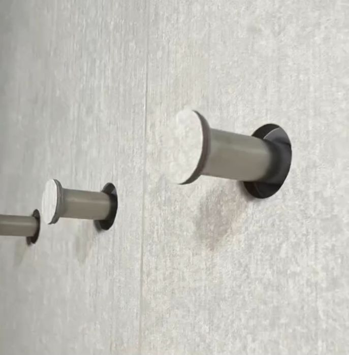 Ukryty wieszak łazienka wc