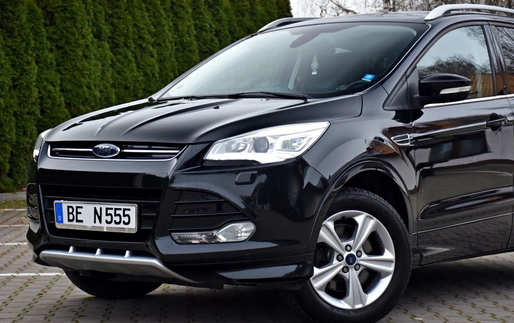 Ford Kuga 2013 року