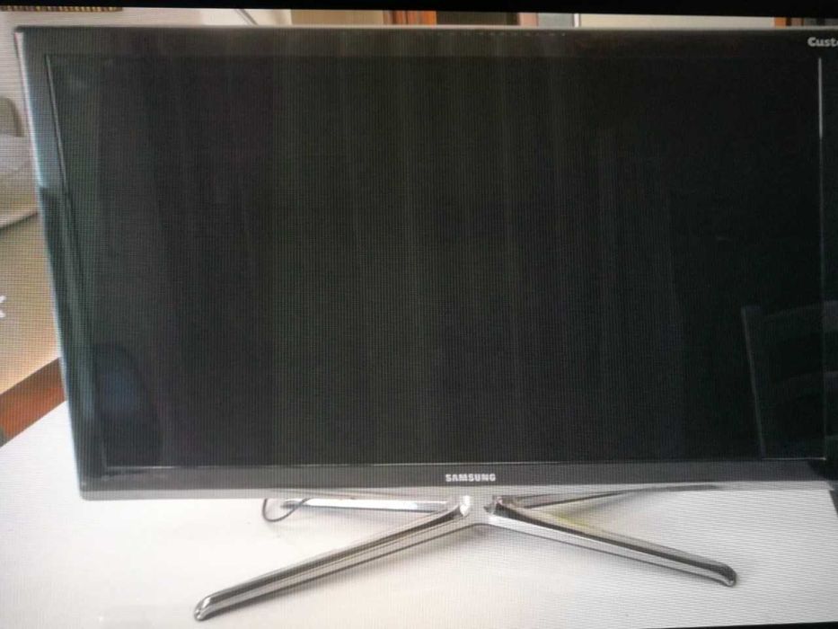 Televisão led Samsung modelo 40C 7000 WWXXC a funcional p melhor prop
