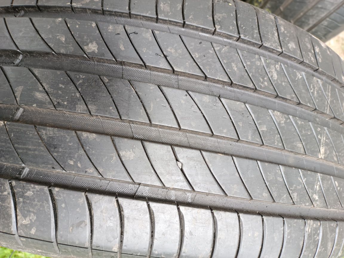 4 x 235/55/19 Michelin 2022r