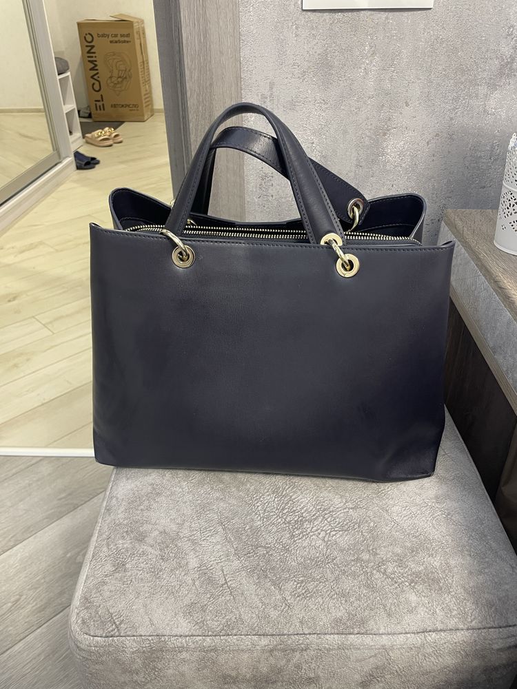 Продам сумку  tommy hilfiger оригінал